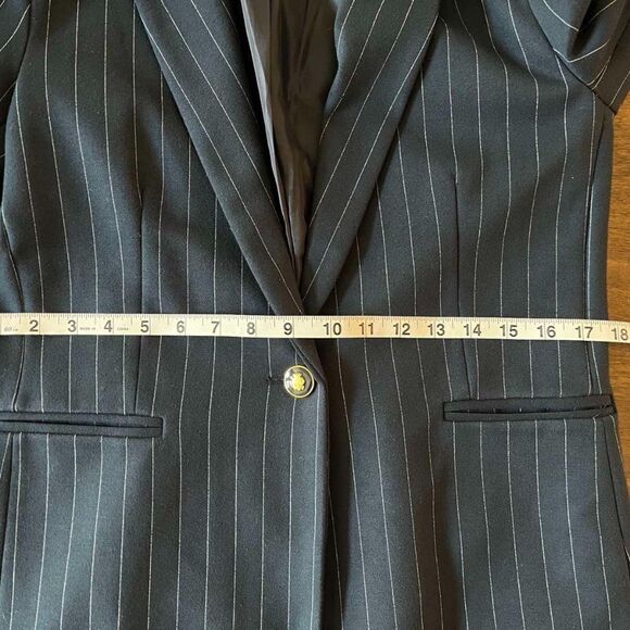 Vintage 90’s Career Suit Jacket Blazer Navy Blue Pinstripe  Fitted size 10 - Picture 8 of 14